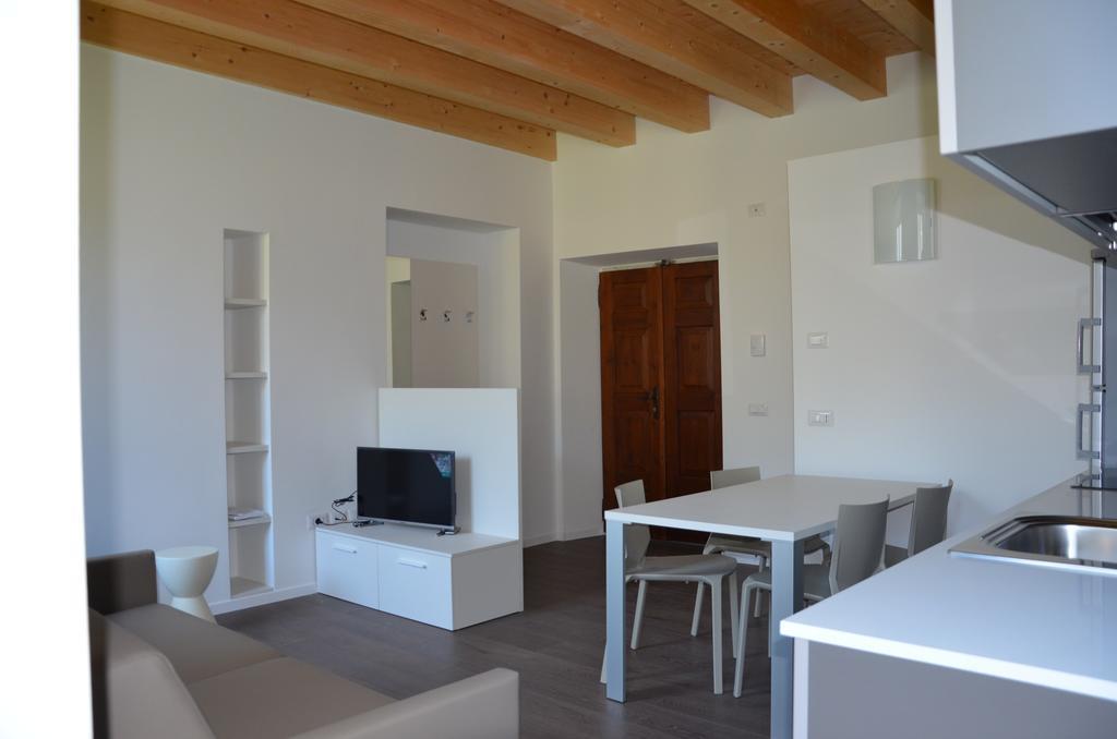 Palazzo Oltre Apartment Arco Phòng bức ảnh
