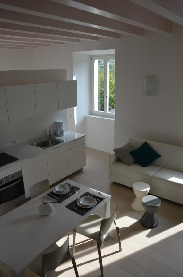 Palazzo Oltre Apartment Arco Phòng bức ảnh